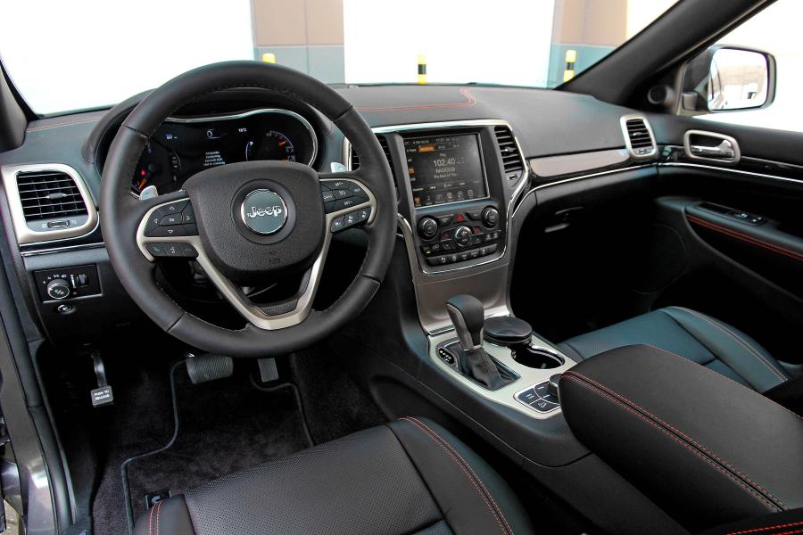 Торпедо Jeep Grand Cherokee 75th Anniversary (WK2) 2016 года  (WW) (фото 10 из 16)